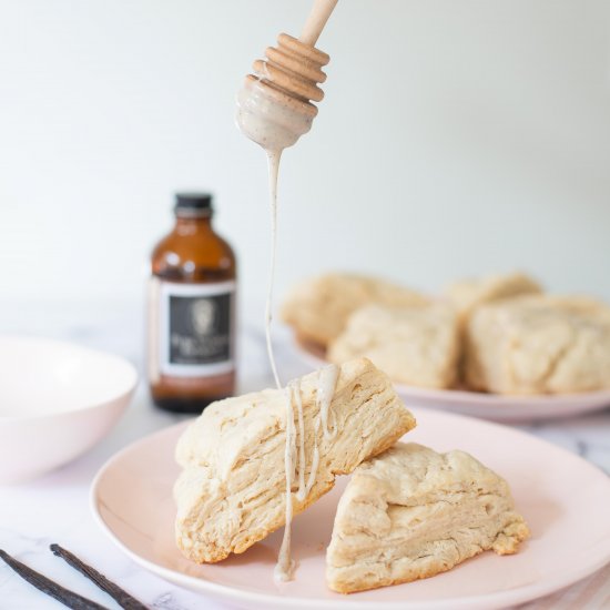 Vegan Vanilla Bean Scones