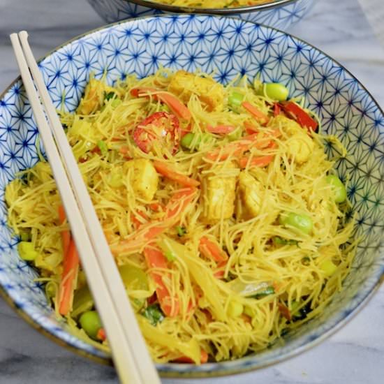 SINGAPORE NOODLES WITH CURRIED TOFU