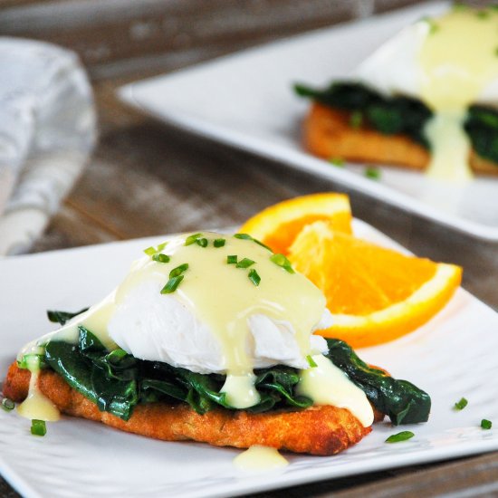 Cauli-Hash Brown Eggs Benedict