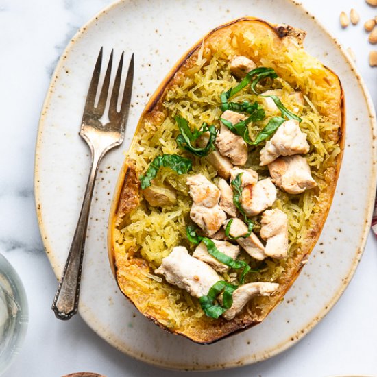 Chicken Pesto Spaghetti Squash