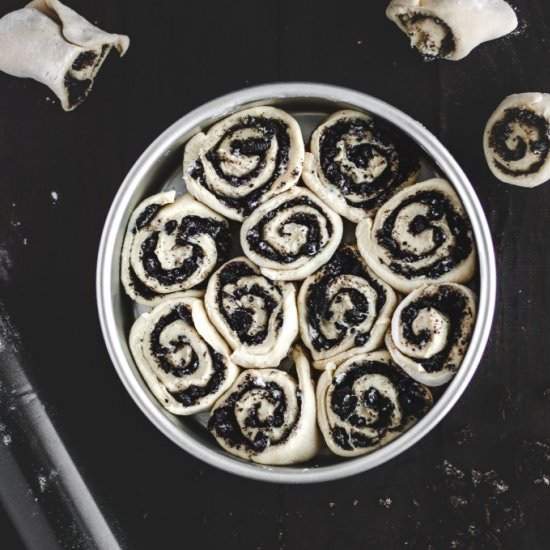 Cookies n Cream Sticky Buns