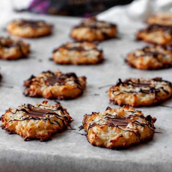 Chocolate Caramel Coconut Macaroons