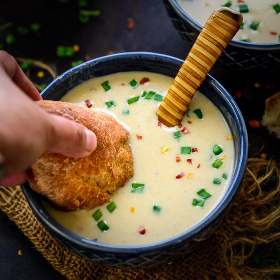 Instant Pot Cauliflower Soup