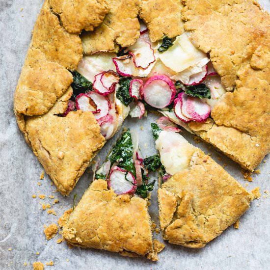 Goats cheese, spinach, radish tart