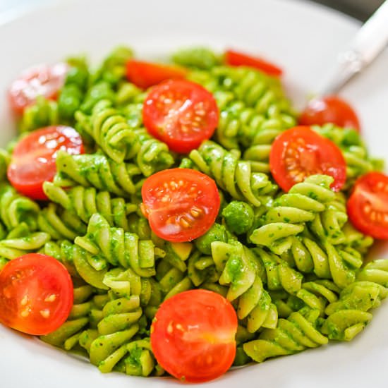 Pasta with Spinach Sauce