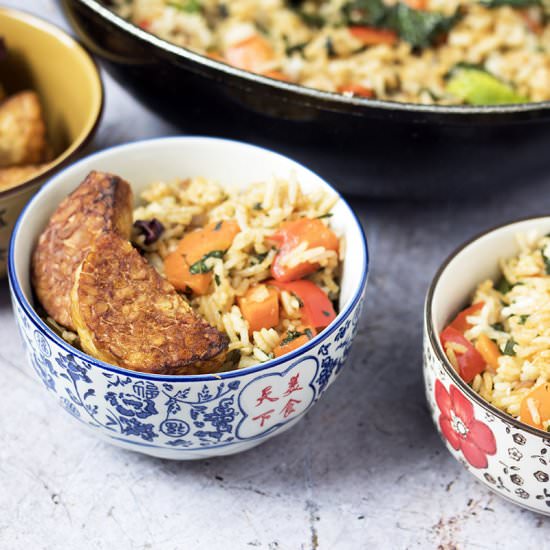 Thai basil fried rice with tempeh