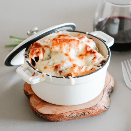 Baked Rigatoni in Red Wine Bolognese