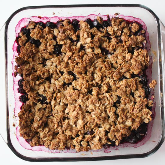 HEALTHY BLUEBERRY CRUMBLE