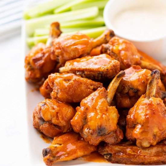 Crispy Baked Buffalo Chicken Wings