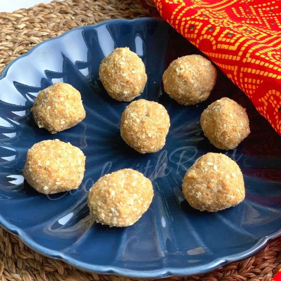 Til Gul Ladoo without Jaggery Syrup