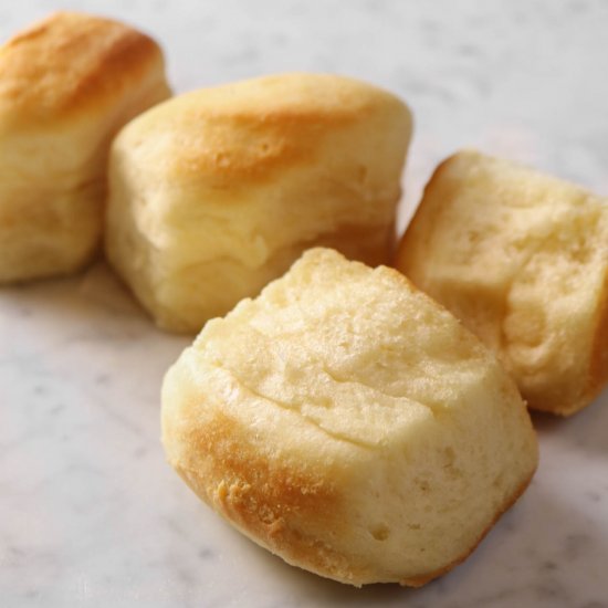 Buttery Pull-Apart Dinner Rolls