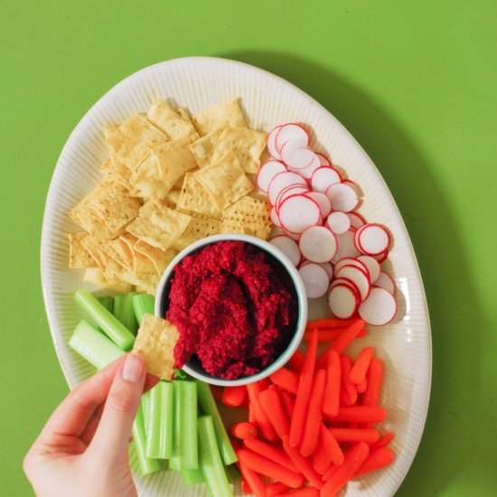 ROASTED GARLIC & BEET HUMMUS