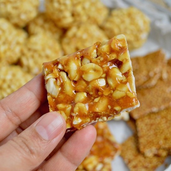 JAGGERY PEANUT BRITTLE