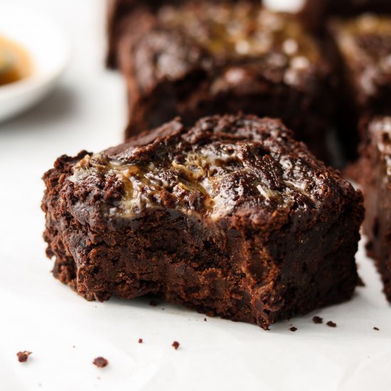 vegan black bean caramel brownies