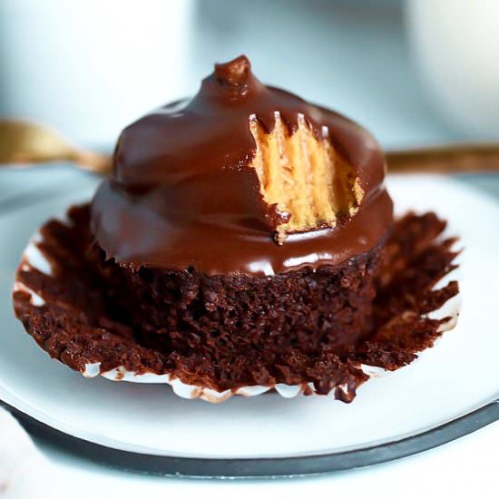 Keto Peanut Butter Dream Cupcakes