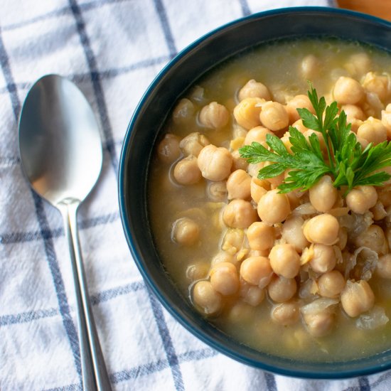 Simple Pressure Cooker Chickpea Soup