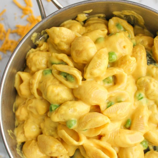 Creamy vegan mac and cheese