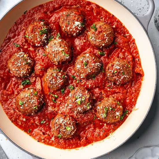 Vegan Meatballs with Marinara Sauce