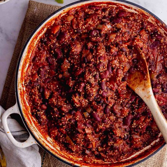 Hearty Quinoa Chilli with Beans