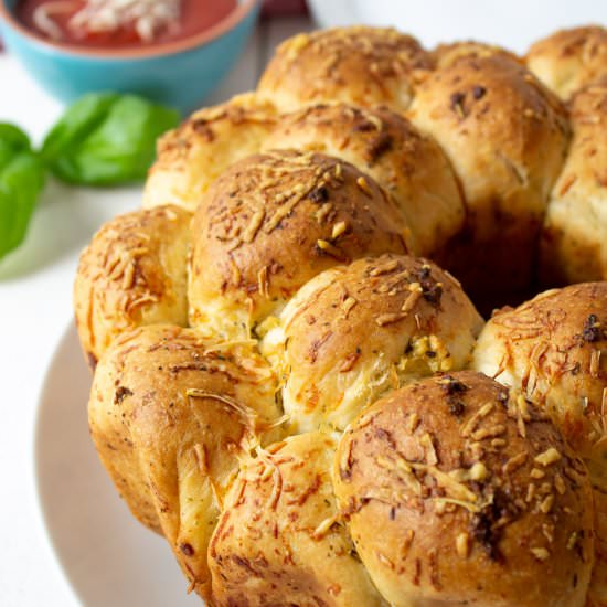 Cheesy Garlic Pull Apart Bread