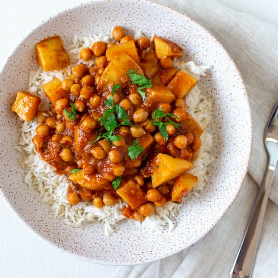 Chickpea Potato Curry (Chana Aloo)