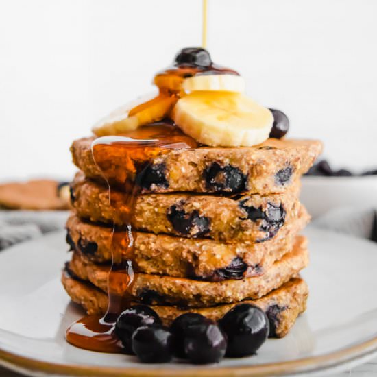 Vegan Blueberry Banana Pancakes