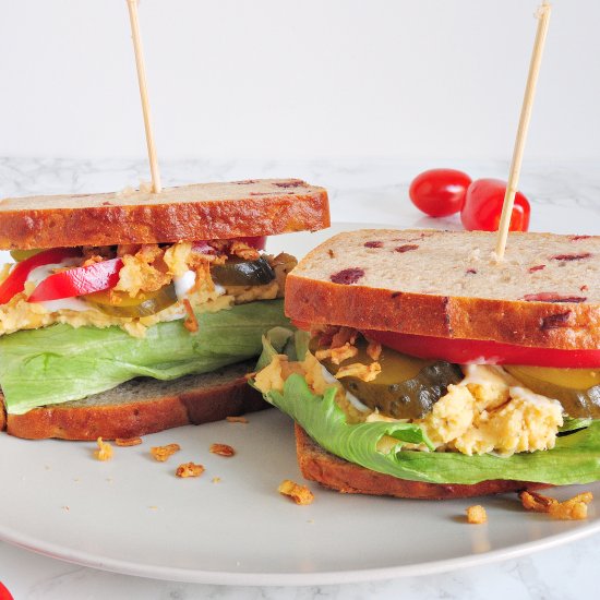 Sandwiches with chickpea paste