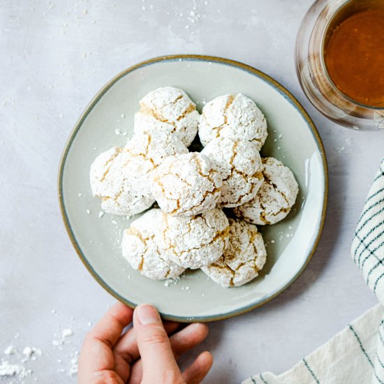 Amaretti Cookies