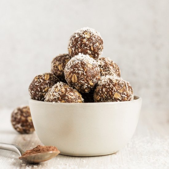 Chocolate Coconut Energy Balls