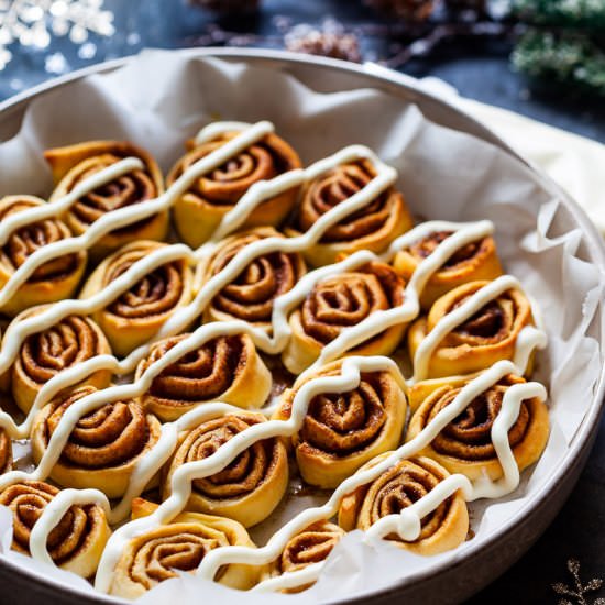 Vegan Pizza Dough Cinnamon Rolls