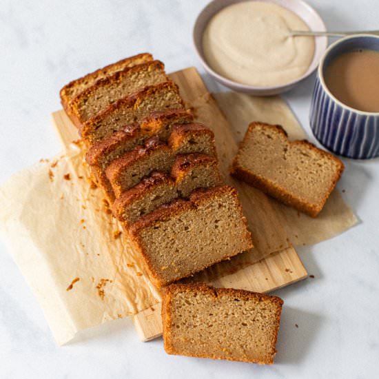 Coffee and cardamom loaf cake