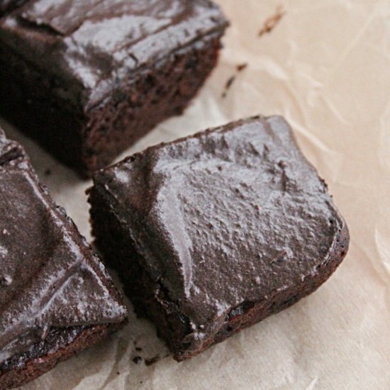 One Bowl Chocolate Snack Cake