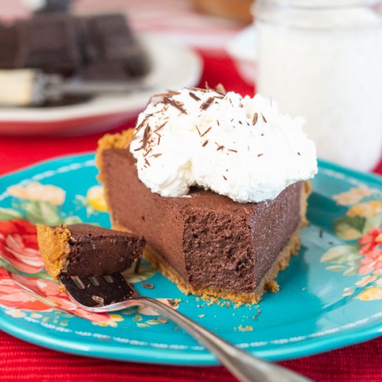 Chocolate Chiffon Pie