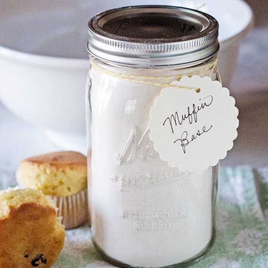 Make Your Own Mason Jar Muffin Mix