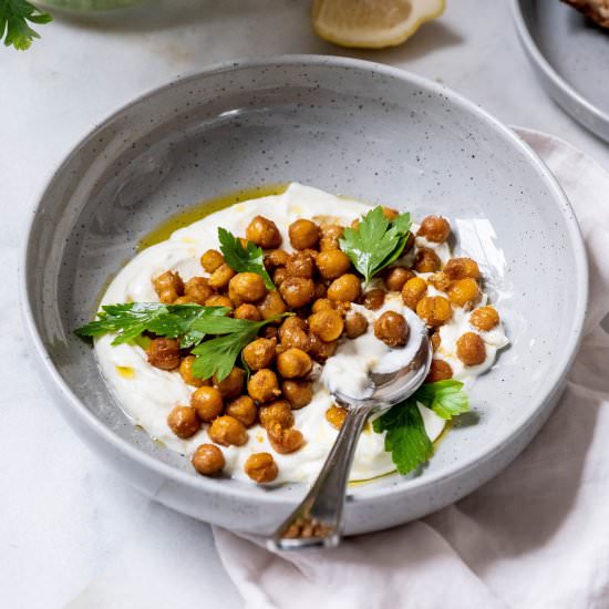 Crispy Chickpeas with Garlicky Yogurt