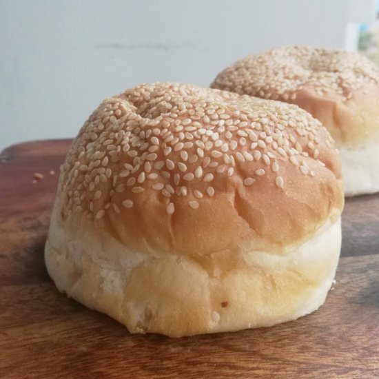 Easy burger buns