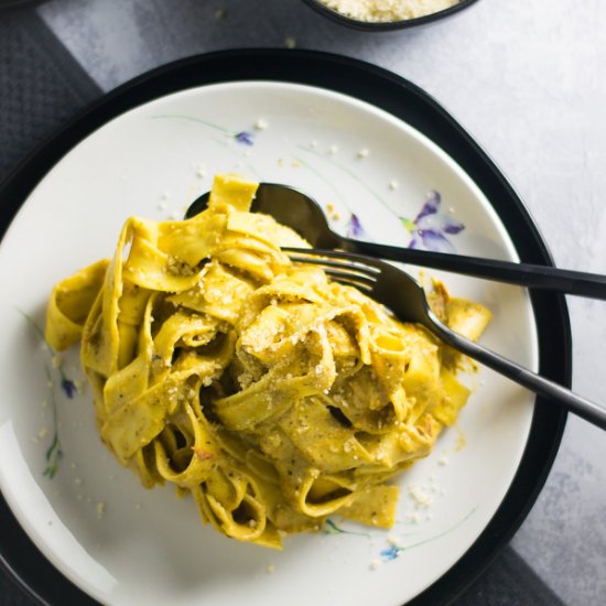 Basil Pesto Tomato Pappardelle