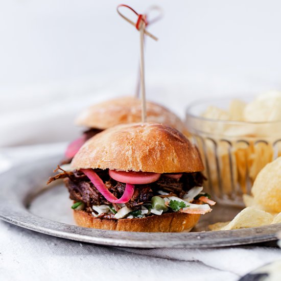 MOLE PULLED PORK SLIDERS