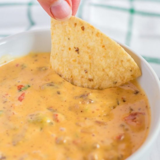 Slow Cooker Hamburger Cheese Dip