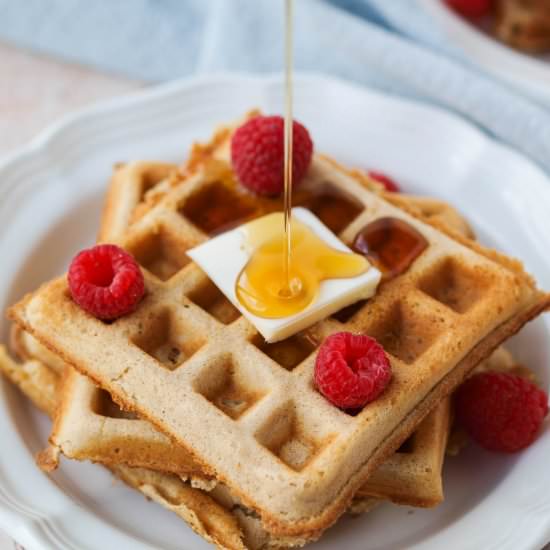 Fluffy & Crispy Whole Wheat Waffles