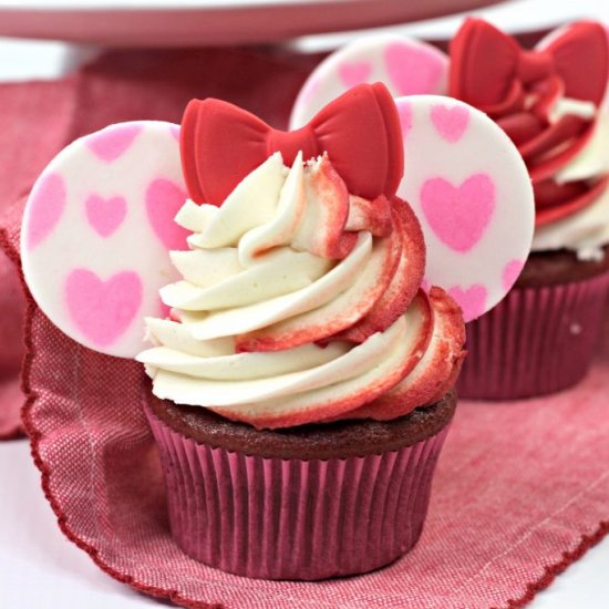 Minnie Mouse Ears Cupcakes