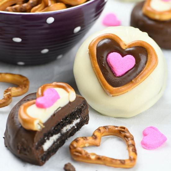 Valentine’s Chocolate Covered Oreos