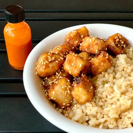 Crispy Ginger Sriracha Tofu