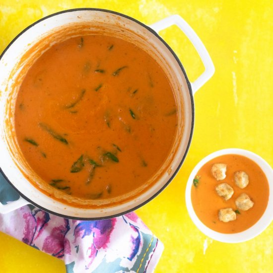 TOMATO SOUP WITH CAULIFLOWER GNOCCH