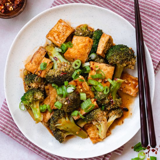 Chili Sauce Tofu & Broccoli