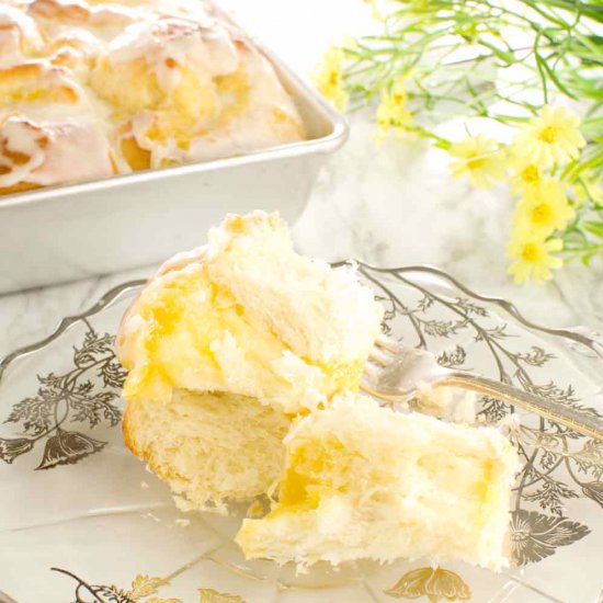 Pineapple Yeast Rolls