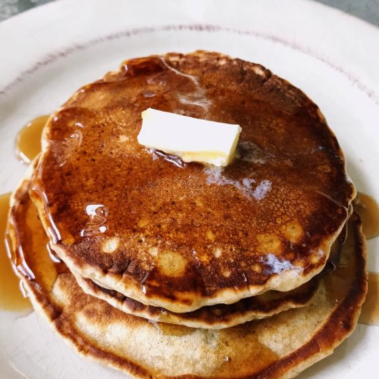 Easy Vanilla and Cinnamon Pancakes