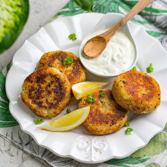 Basil Pesto Salmon Fish Cakes