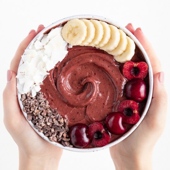 Chocolate Cherry Smoothie Bowl