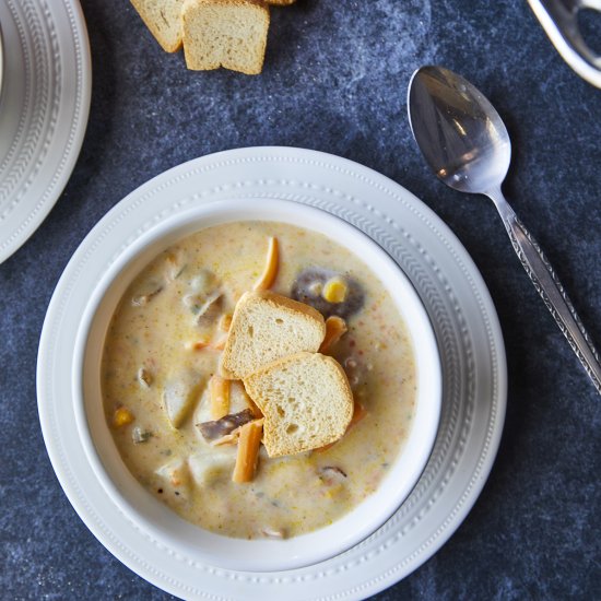 Rustic Creamy Corn & Potato Soup